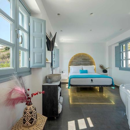 Blackstone Luxury Suites Emporio  Екстер'єр фото