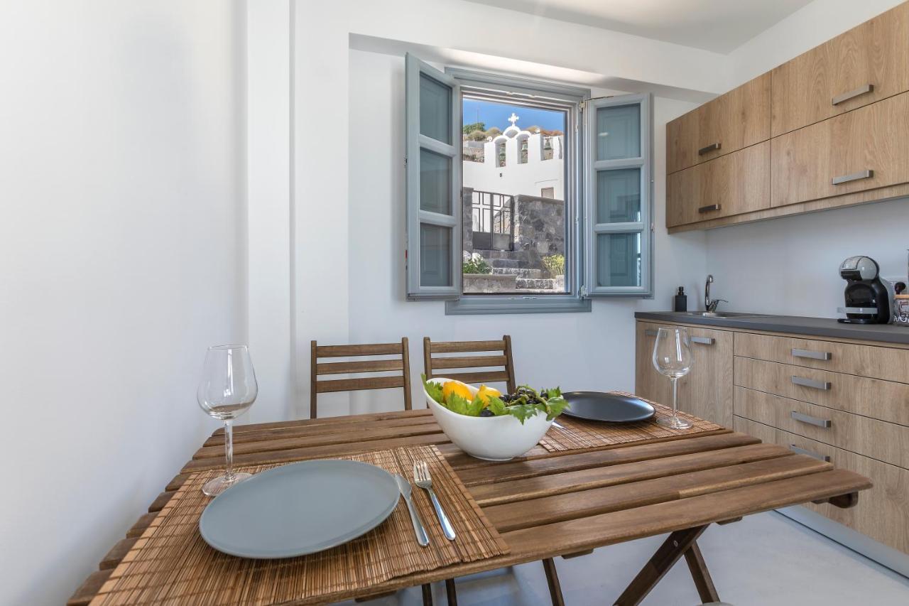 Blackstone Luxury Suites Emporio  Екстер'єр фото