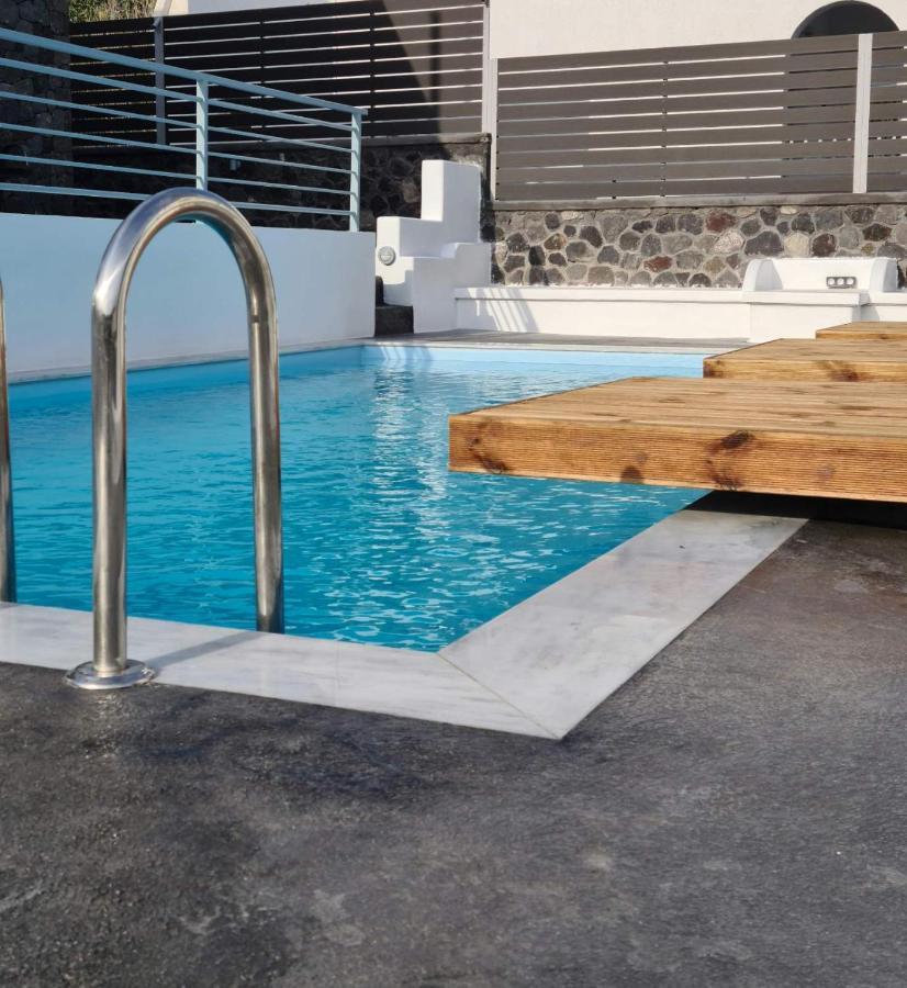 Blackstone Luxury Suites Emporio  Екстер'єр фото