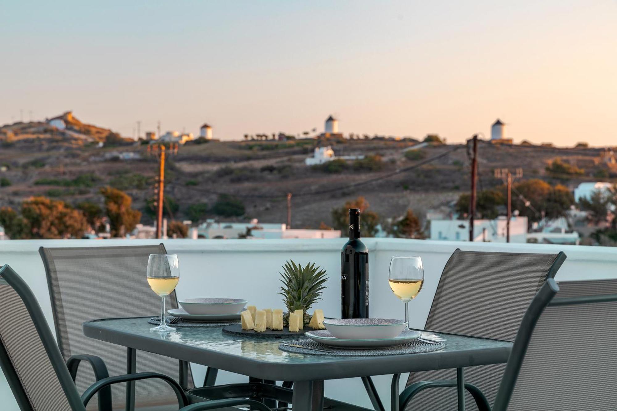Blackstone Luxury Suites Emporio  Екстер'єр фото