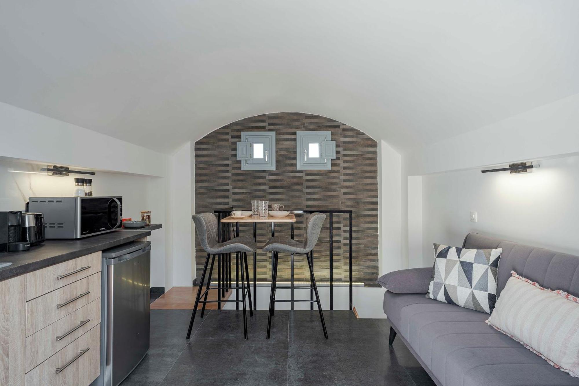 Blackstone Luxury Suites Emporio  Екстер'єр фото