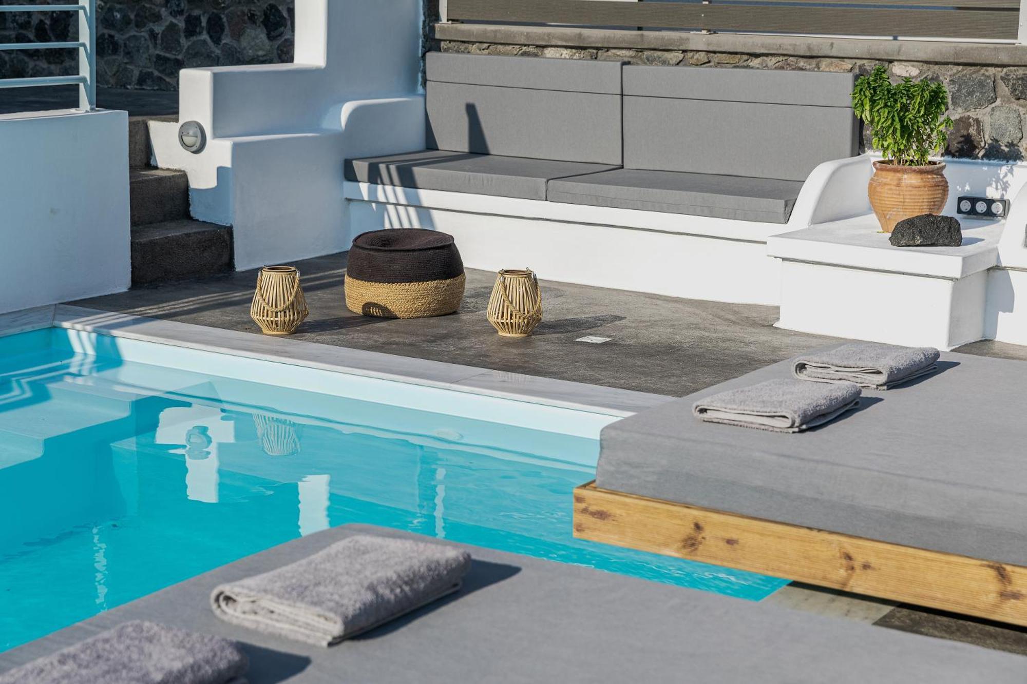 Blackstone Luxury Suites Emporio  Екстер'єр фото