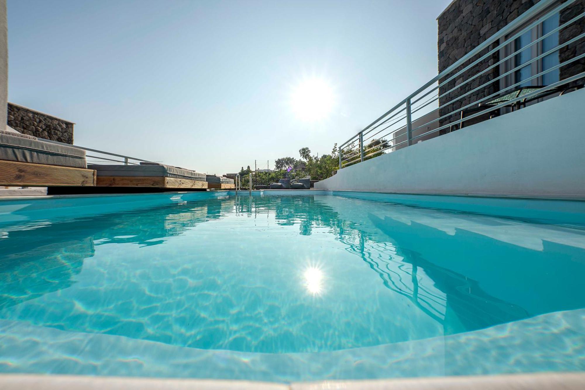 Blackstone Luxury Suites Emporio  Екстер'єр фото